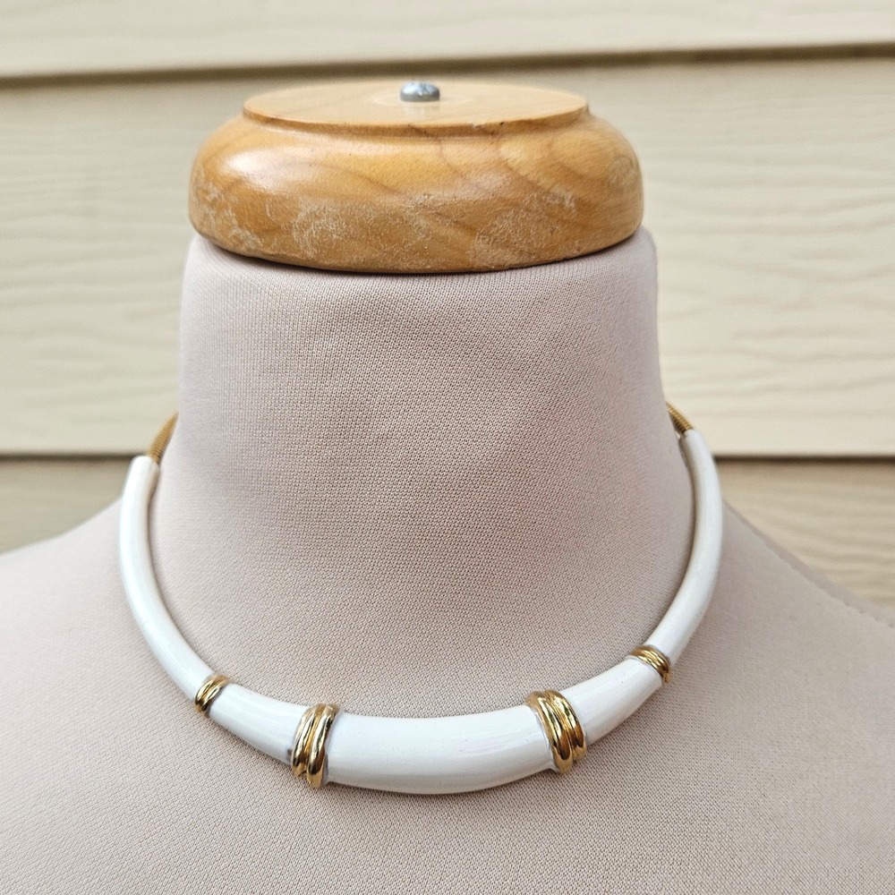 Vintage 80s White Enamel Gold Tone Tapered Choker Necklace Snake Chain Retro 80s